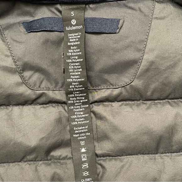 Lululemon Down For It All Vest Sz S In True Navy - Picture 7 of 11